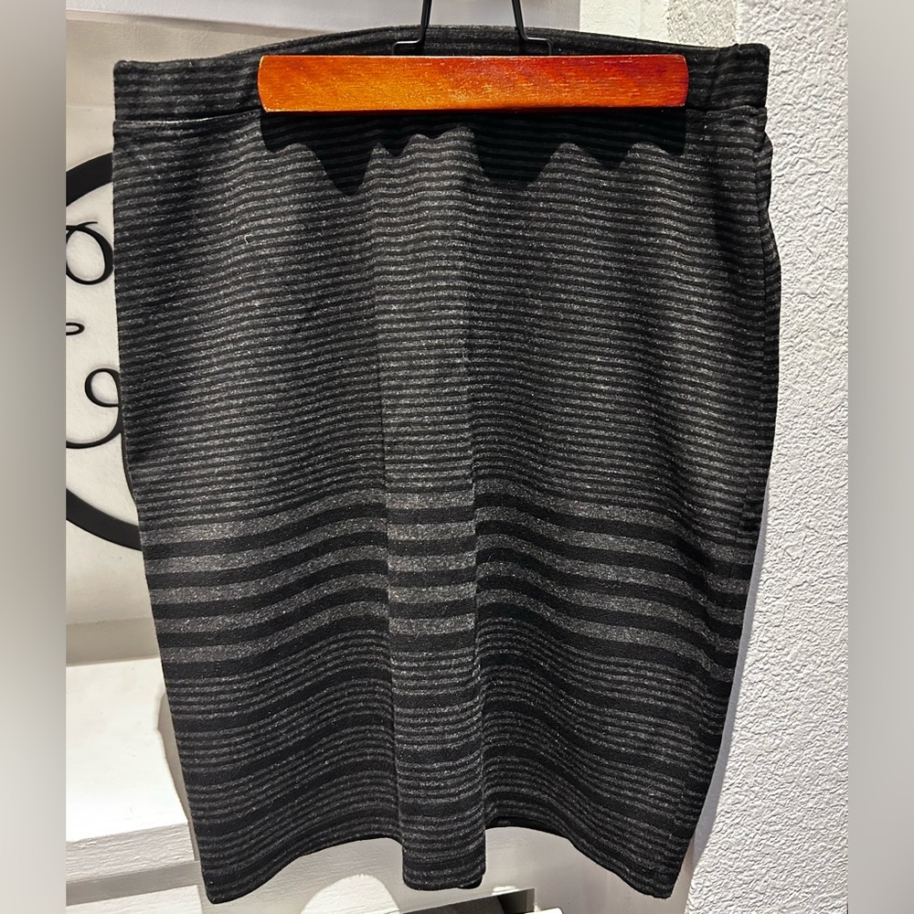 Max Studio Skirt